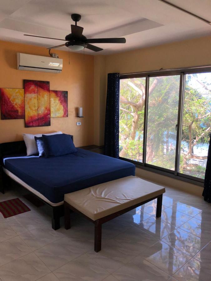 Amami Beachfront Villa With Private Beach プエルト・ガレラ エクステリア 写真
