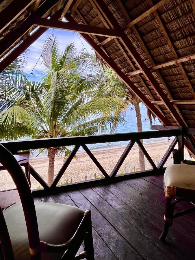 Amami Beachfront Villa With Private Beach プエルト・ガレラ エクステリア 写真