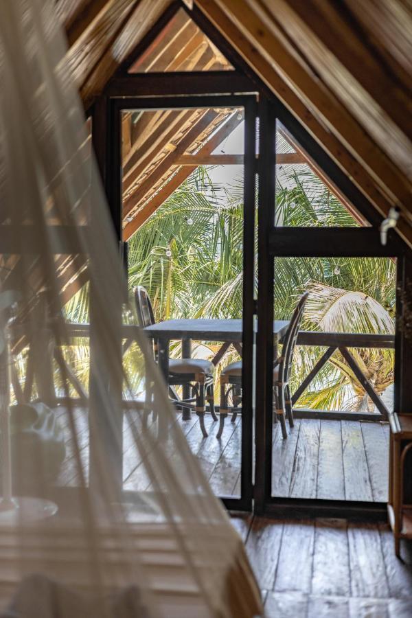 Amami Beachfront Villa With Private Beach プエルト・ガレラ エクステリア 写真
